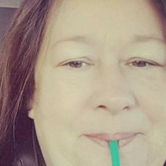 Meet your Posher, Dawn - Picture 3 of 4